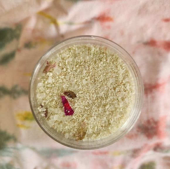 Handmade‎ Secret Garden fizzy bath salts - Picture 2 of 4